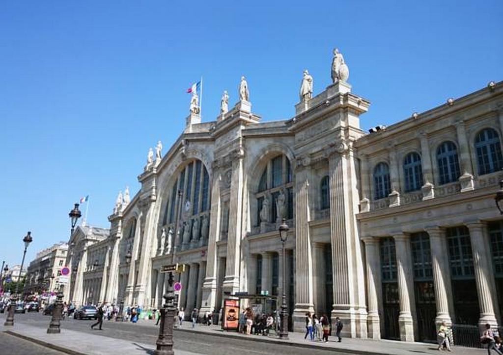 Hotel Montana La Fayette - Paris Gare Du Nord Exterior photo